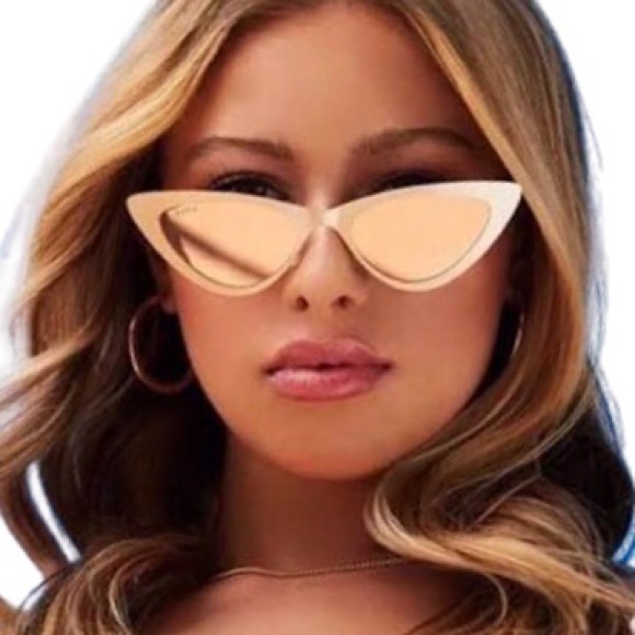 DIFF Rae Sunglasses Cat Eye Mirror Lens Rose Gold - Picture 1 of 10